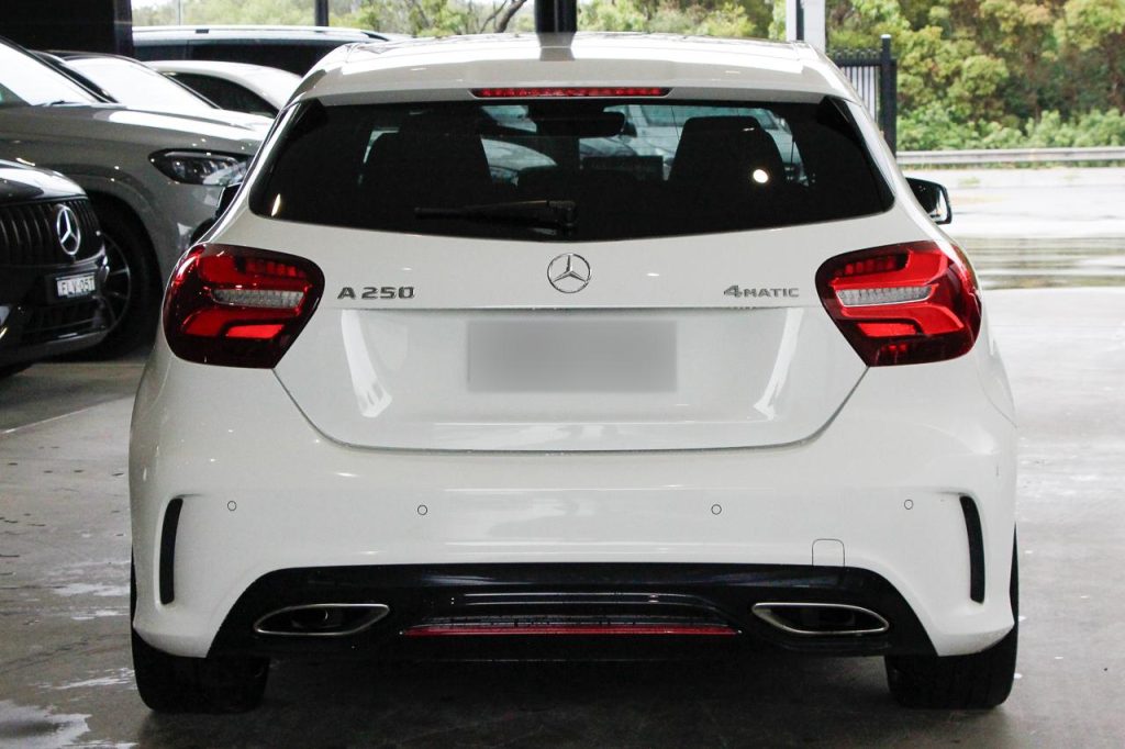 2016 A250 Sport Hatch