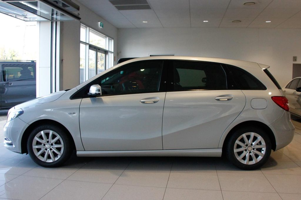 2012 B180 BlueEFFICIENCY Hatch