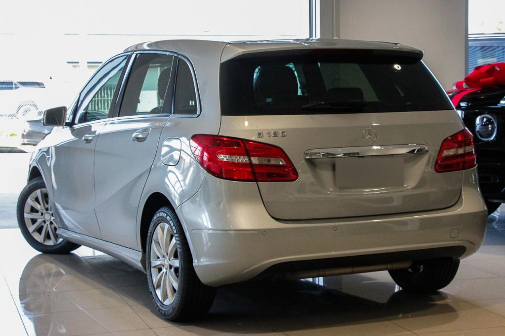 2012 B180 BlueEFFICIENCY Hatch