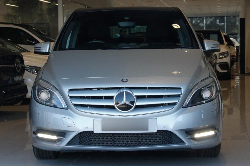 2012 B180 BlueEFFICIENCY Hatch